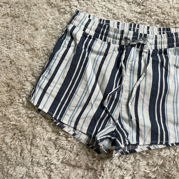 Divided From H&M Shorts Women’s 4 Tie Waist Striped Casual - Picture 5 of 14